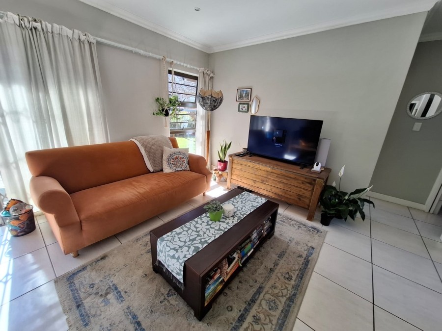 2 Bedroom Property for Sale in Heuwelsig Free State